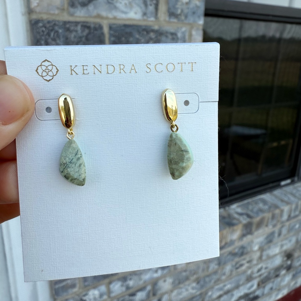 Kendra Scott Gold and Sage Earrings - Picture 3 of 11